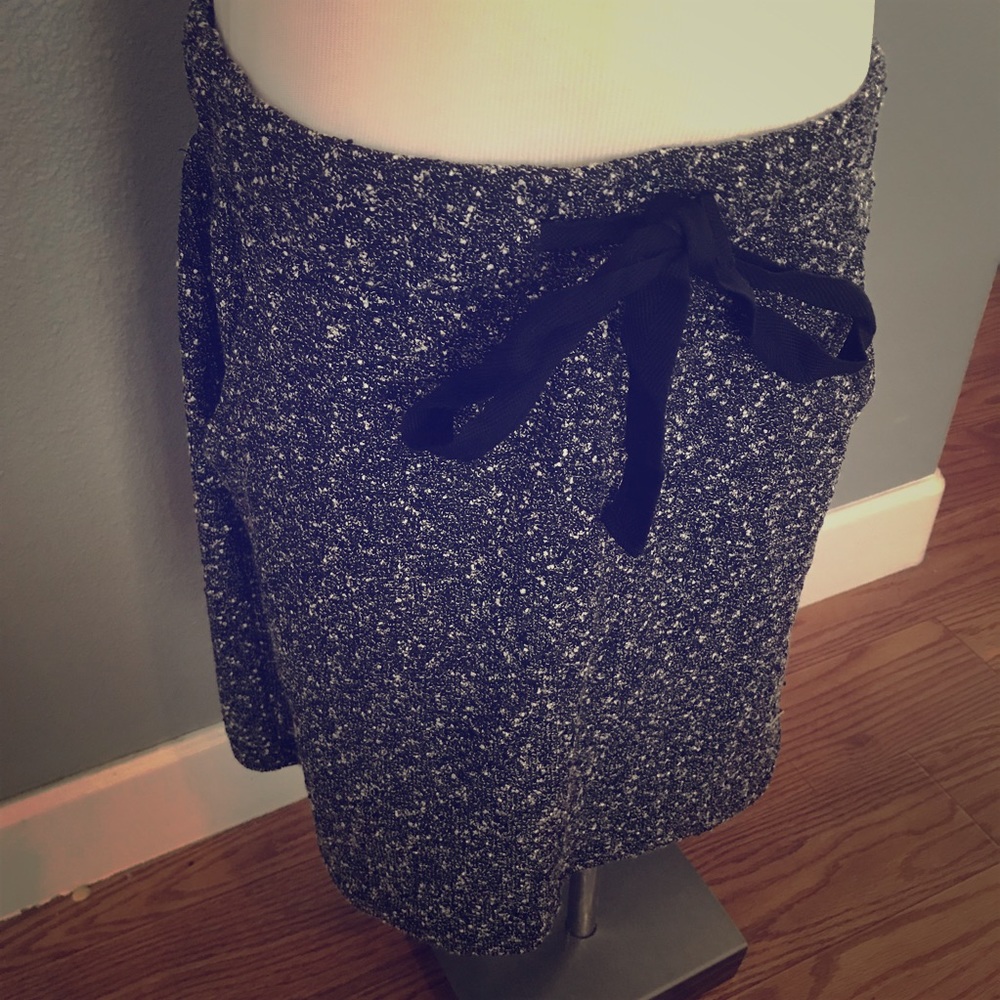 COPY - NWT Torrid Gray Knit Mini Skirt with Pocke…